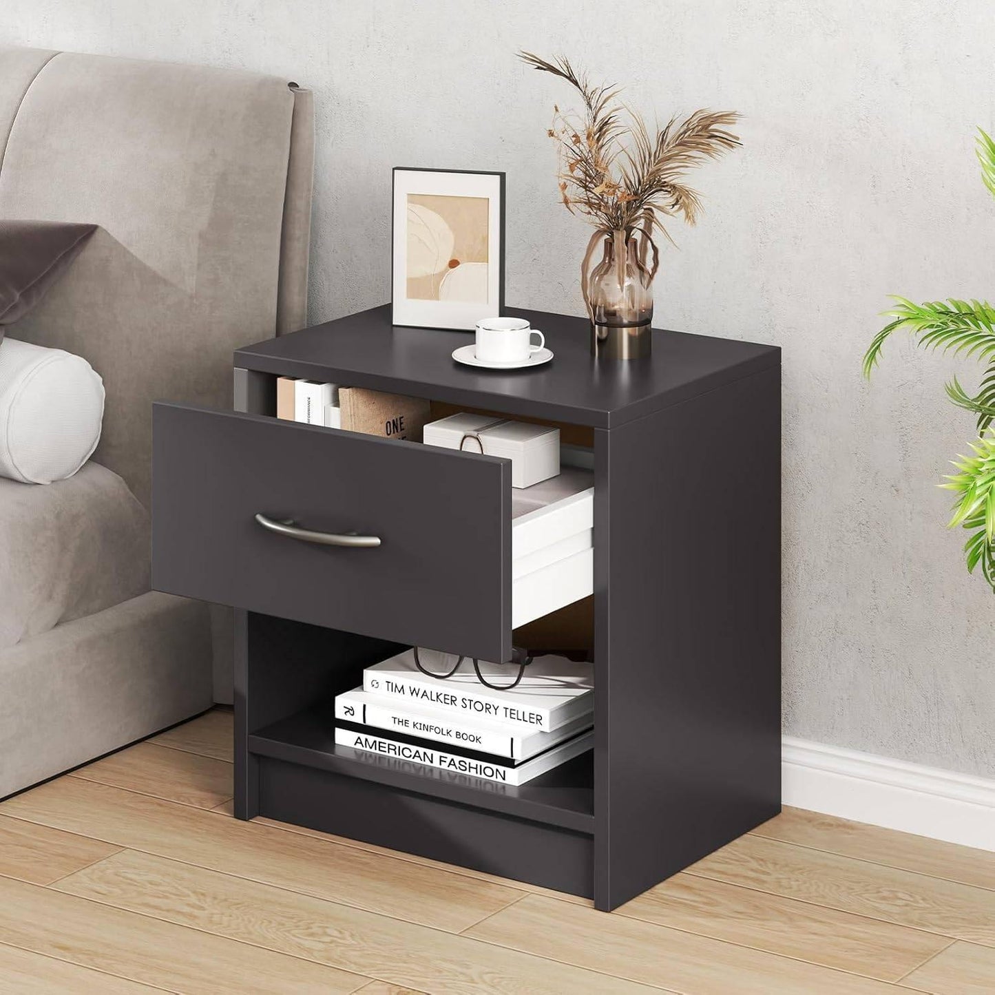 Velona WoodLine™ – طاولة جانبية بتصميم راقٍ